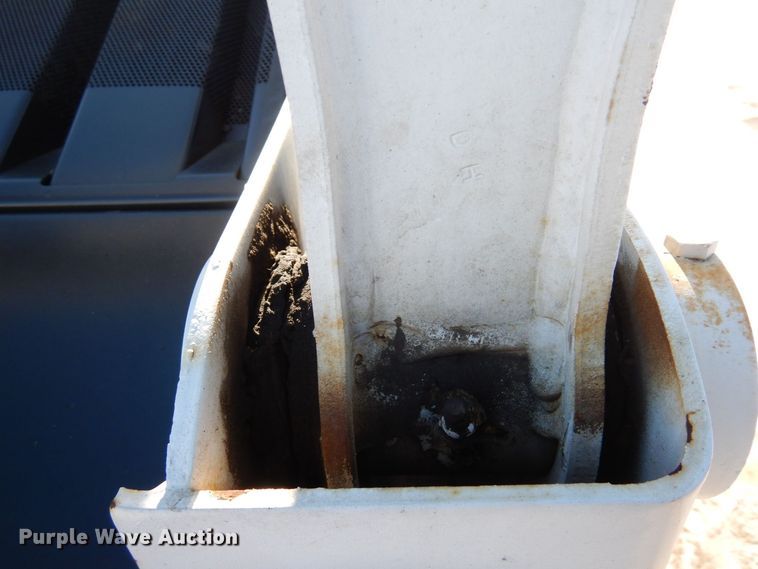 image for item AF9268 2008 Bobcat S300  skid steer loader