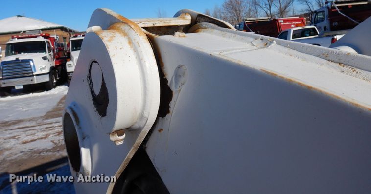 image for item AF9268 2008 Bobcat S300  skid steer loader