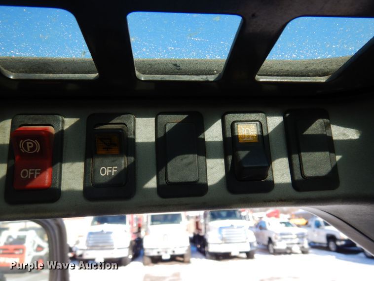 image for item AF9268 2008 Bobcat S300  skid steer loader