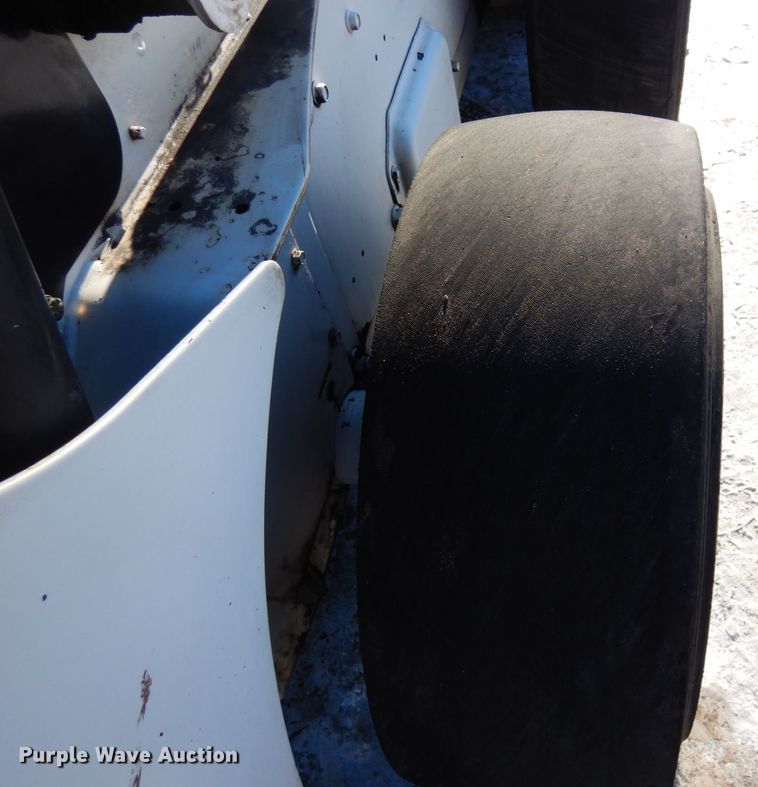 image for item AF9268 2008 Bobcat S300  skid steer loader