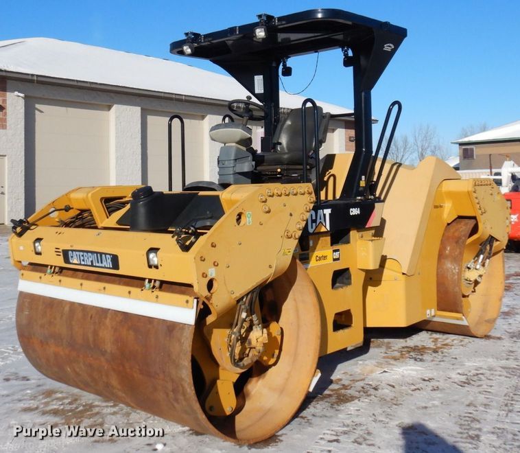 image for item AF9271 2014 Caterpillar CB-64  double drum vibratory roller