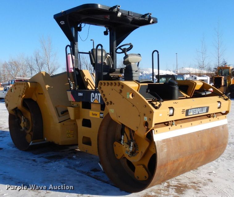 image for item AF9271 2014 Caterpillar CB-64  double drum vibratory roller
