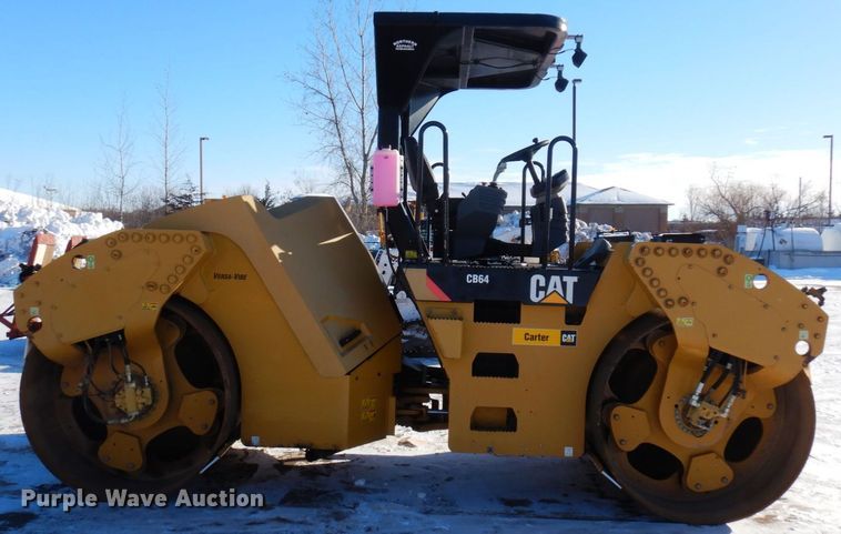 image for item AF9271 2014 Caterpillar CB-64  double drum vibratory roller