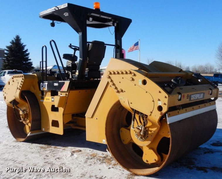 image for item AF9271 2014 Caterpillar CB-64  double drum vibratory roller