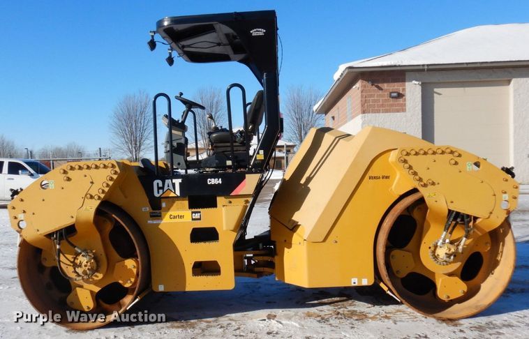 image for item AF9271 2014 Caterpillar CB-64  double drum vibratory roller