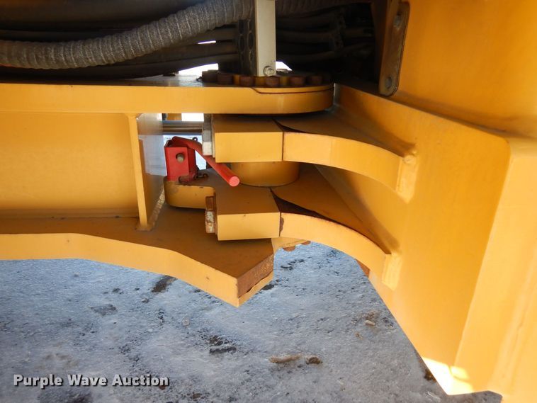 image for item AF9271 2014 Caterpillar CB-64  double drum vibratory roller
