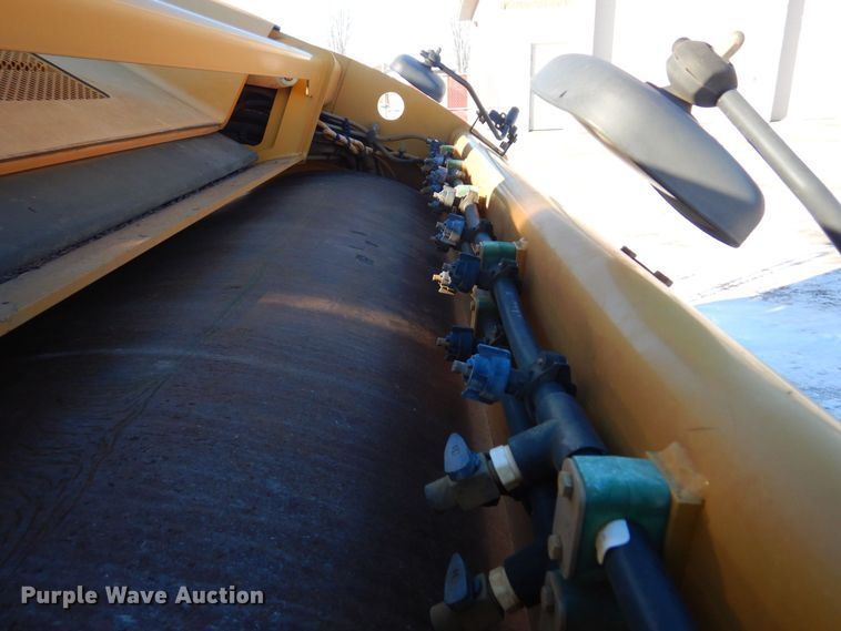 image for item AF9271 2014 Caterpillar CB-64  double drum vibratory roller