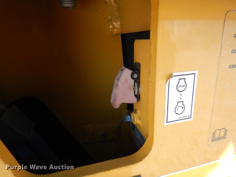 image for item AF9271 2014 Caterpillar CB-64  double drum vibratory roller