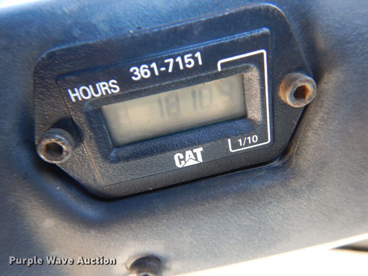 image for item AF9271 2014 Caterpillar CB-64  double drum vibratory roller