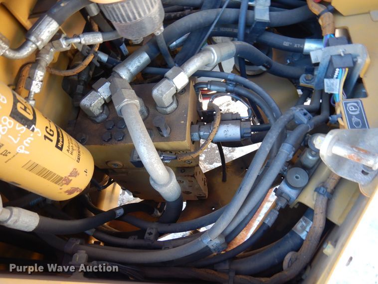 image for item AF9271 2014 Caterpillar CB-64  double drum vibratory roller