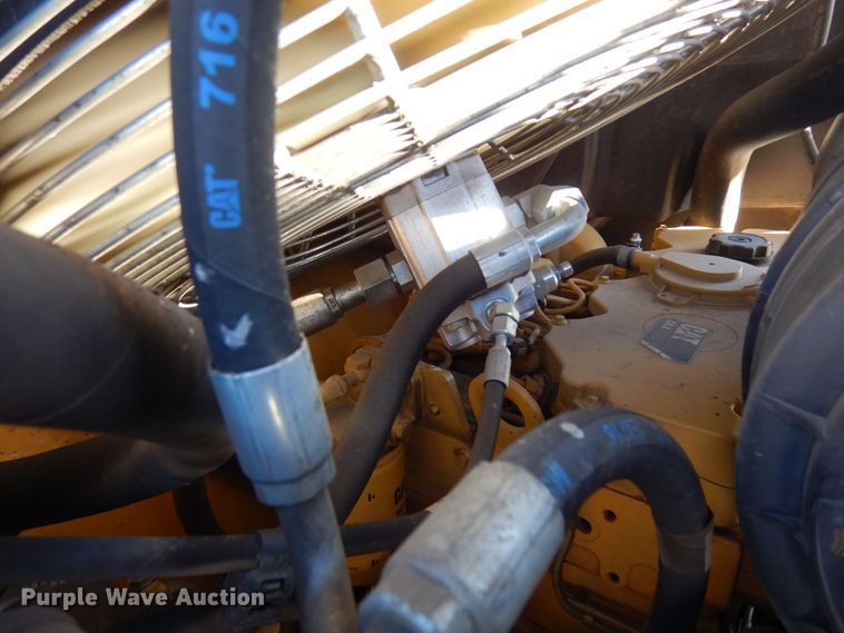 image for item AF9271 2014 Caterpillar CB-64  double drum vibratory roller