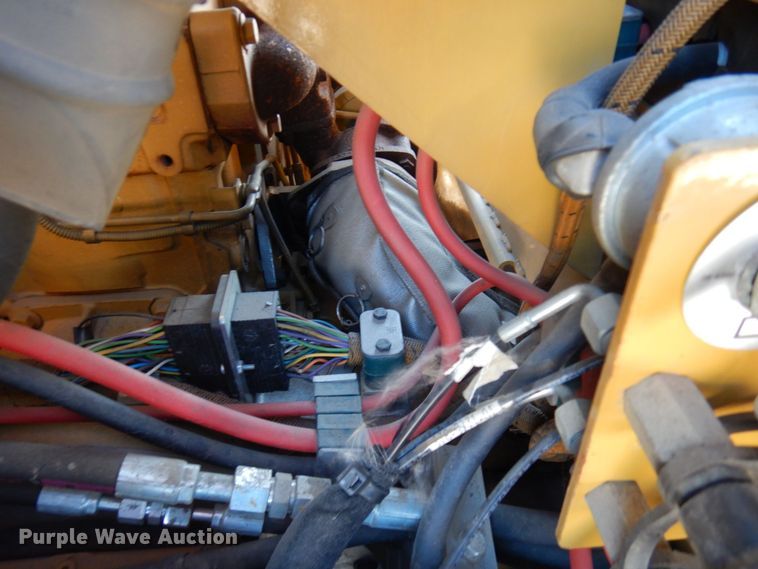 image for item AF9271 2014 Caterpillar CB-64  double drum vibratory roller