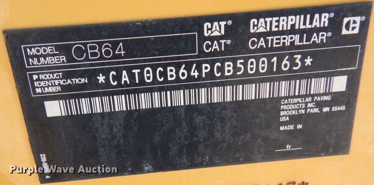 image for item AF9271 2014 Caterpillar CB-64  double drum vibratory roller