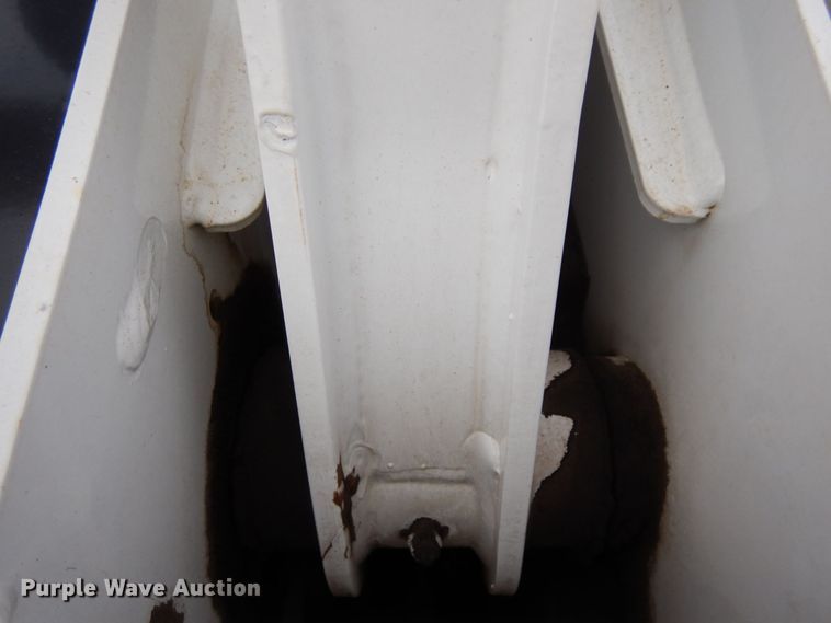 image for item AF9279 2018 Bobcat S650  skid steer loader