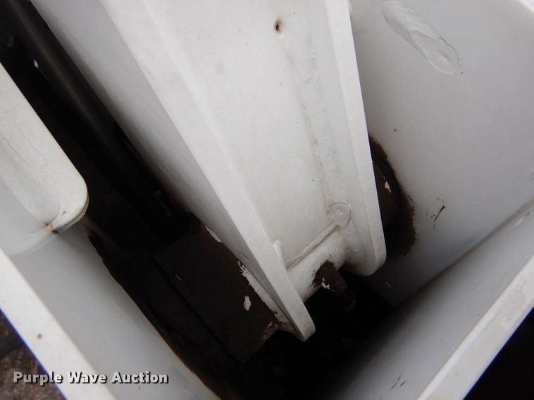 image for item AF9279 2018 Bobcat S650  skid steer loader