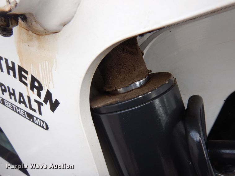 image for item AF9279 2018 Bobcat S650  skid steer loader