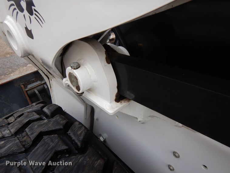 image for item AF9279 2018 Bobcat S650  skid steer loader