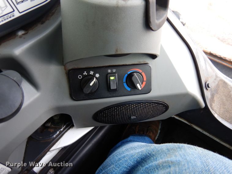 image for item AF9279 2018 Bobcat S650  skid steer loader