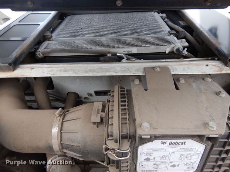 image for item AF9279 2018 Bobcat S650  skid steer loader