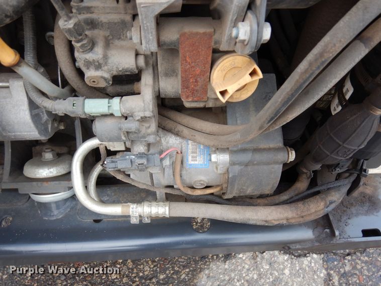 image for item AF9279 2018 Bobcat S650  skid steer loader