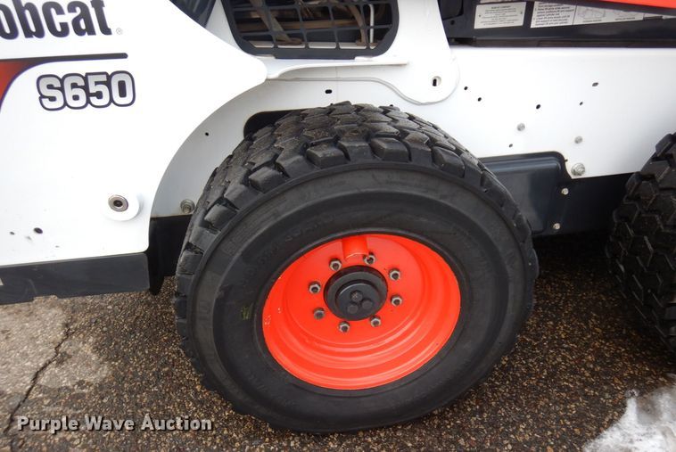 image for item AF9279 2018 Bobcat S650  skid steer loader