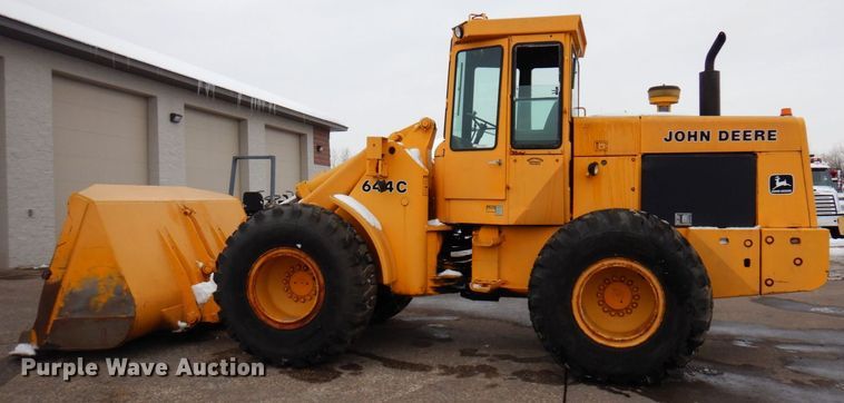 image for item AF9281 1983 John Deere 644C  wheel loader