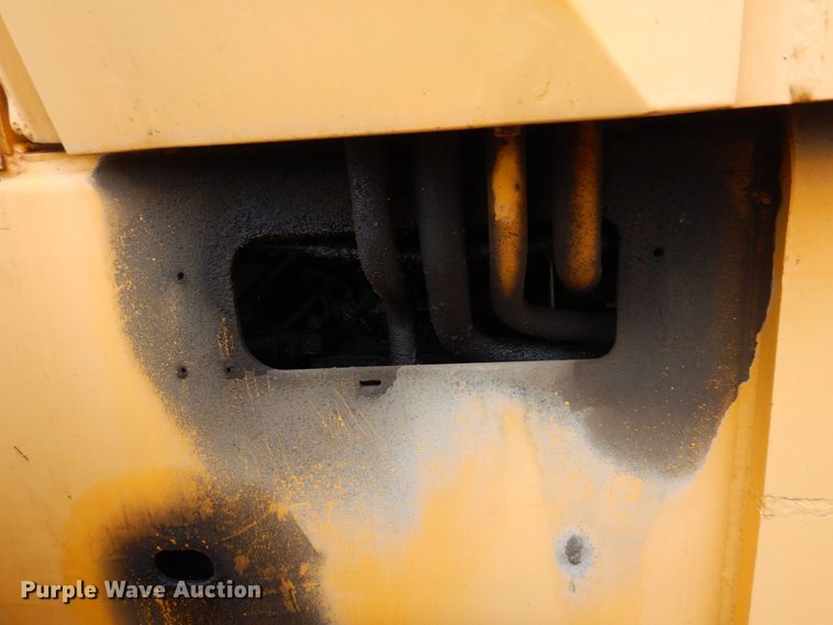 image for item AF9281 1983 John Deere 644C  wheel loader