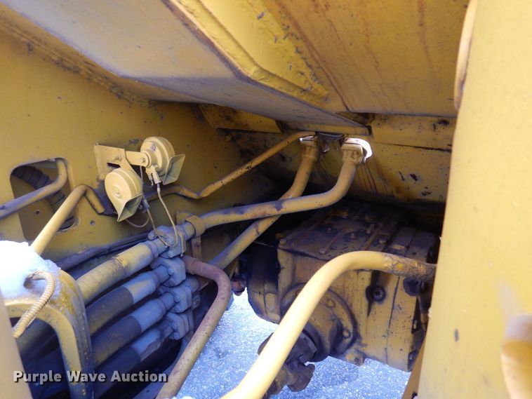 image for item AF9281 1983 John Deere 644C  wheel loader