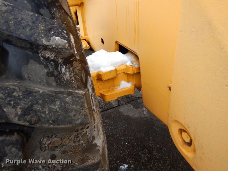 image for item AF9281 1983 John Deere 644C  wheel loader