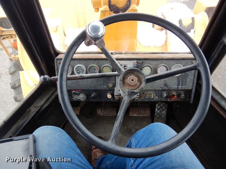 image for item AF9281 1983 John Deere 644C  wheel loader