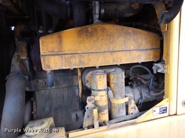 image for item AF9281 1983 John Deere 644C  wheel loader