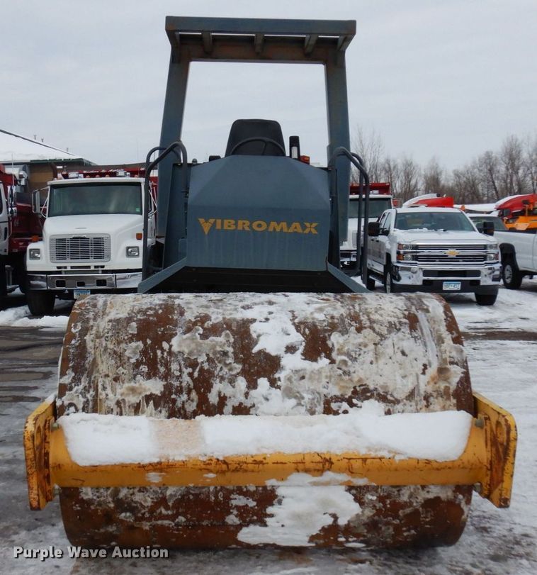 image for item AF9282 2000 Vibromax W605D  single drum vibratory roller