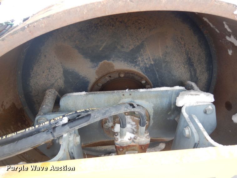 image for item AF9282 2000 Vibromax W605D  single drum vibratory roller