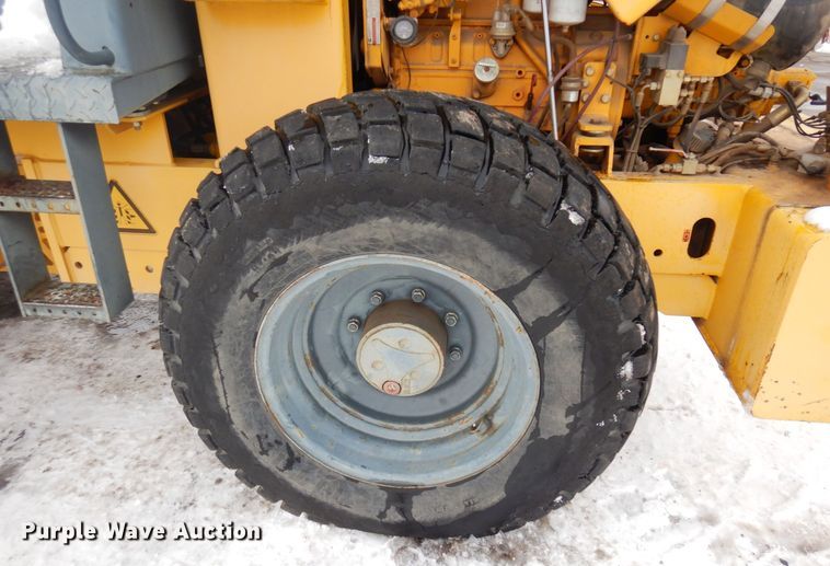 image for item AF9282 2000 Vibromax W605D  single drum vibratory roller