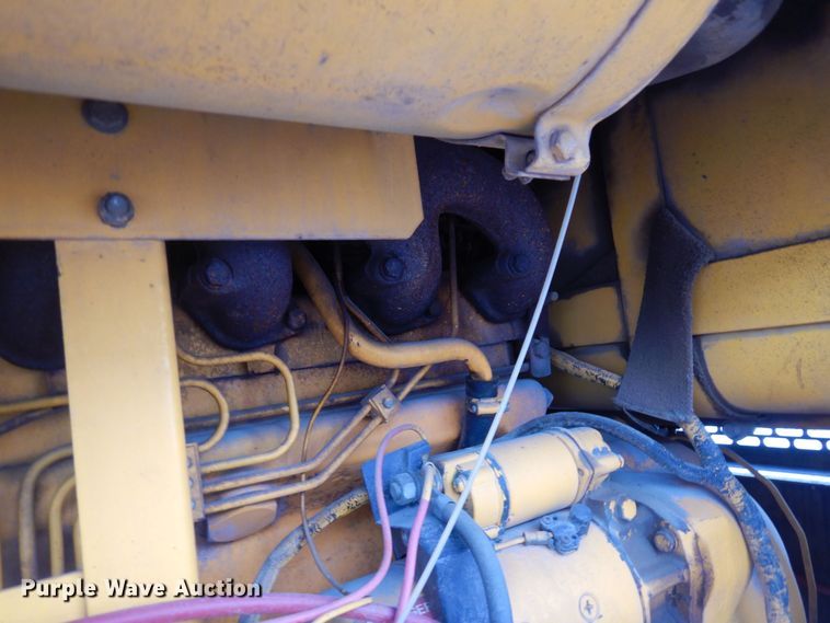 image for item AF9283 1983 John Deere 670A  motor grader