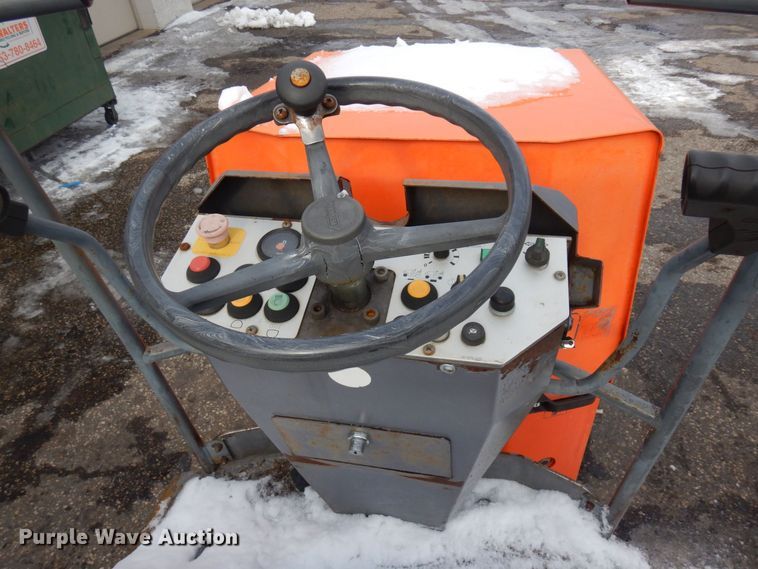 image for item AF9284 2005 Hamm HD12  double drum vibratory roller