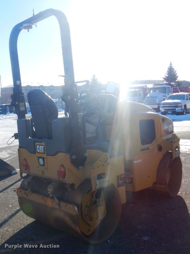 image for item AF9287 2015 Caterpiller CB24B  double drum vibratory roller