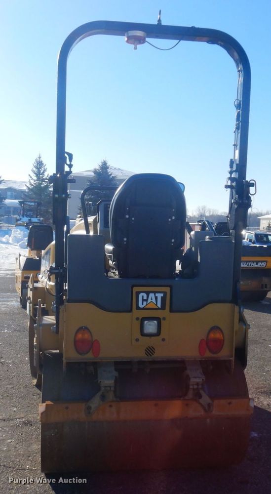 image for item AF9287 2015 Caterpiller CB24B  double drum vibratory roller