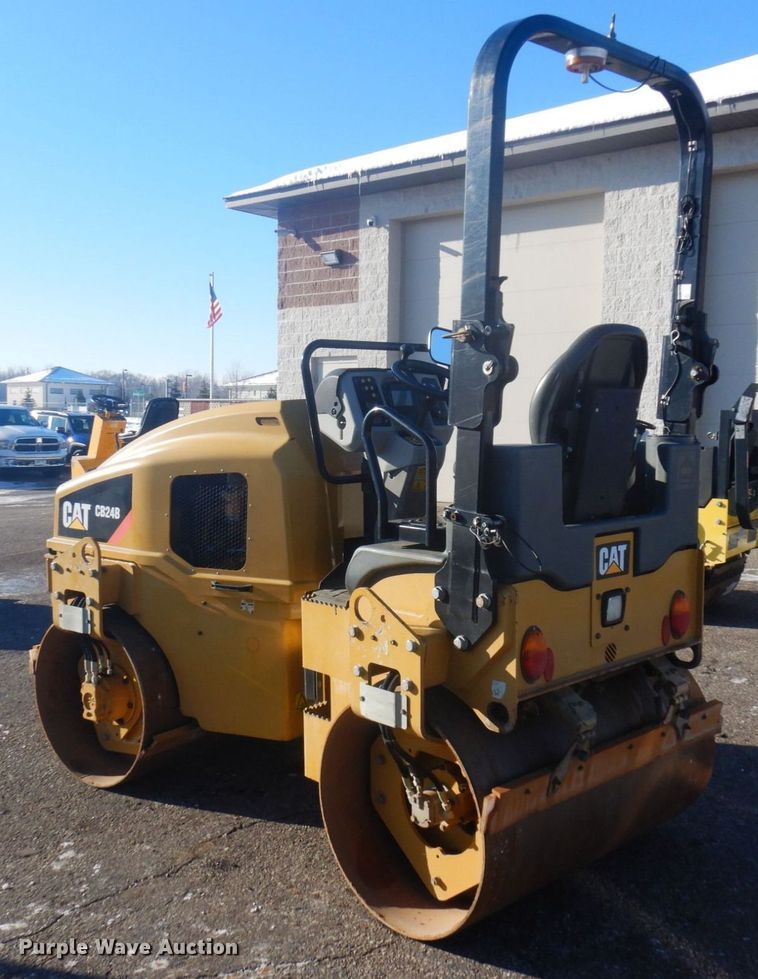 image for item AF9287 2015 Caterpiller CB24B  double drum vibratory roller