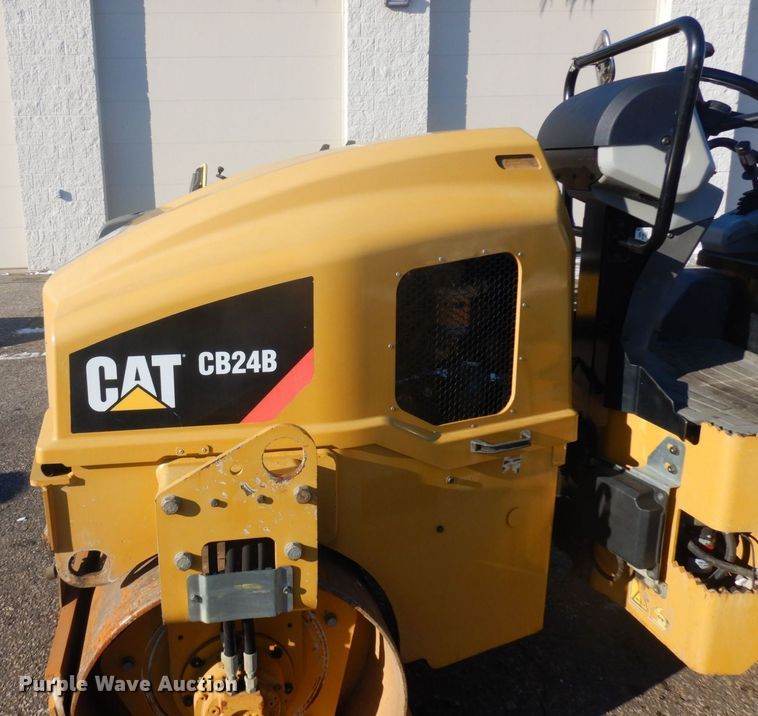 image for item AF9287 2015 Caterpiller CB24B  double drum vibratory roller