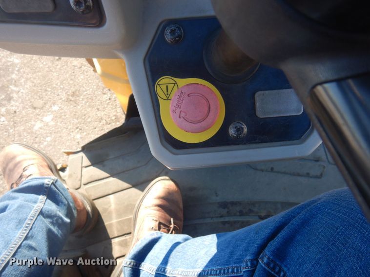 image for item AF9287 2015 Caterpiller CB24B  double drum vibratory roller