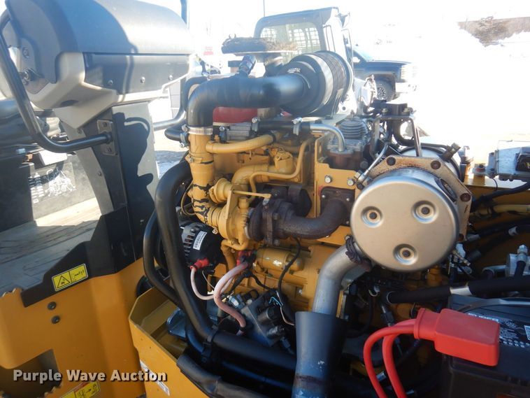 image for item AF9287 2015 Caterpiller CB24B  double drum vibratory roller