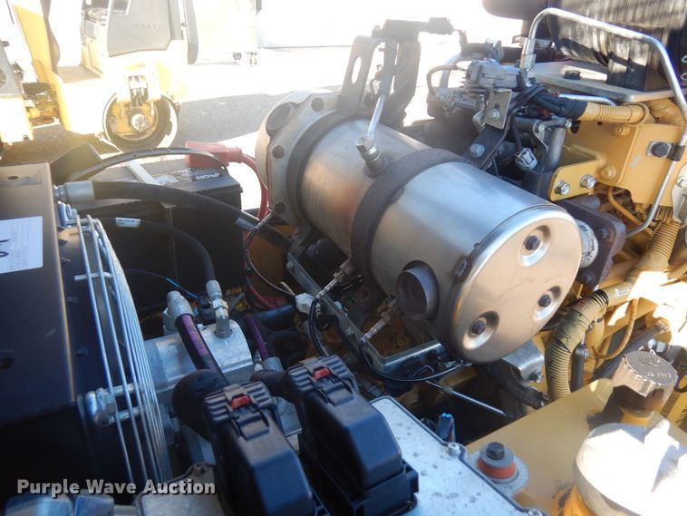 image for item AF9287 2015 Caterpiller CB24B  double drum vibratory roller