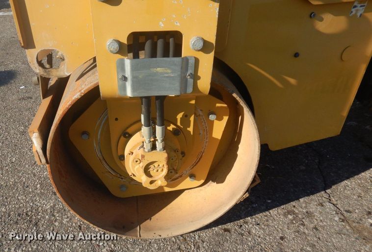 image for item AF9287 2015 Caterpiller CB24B  double drum vibratory roller