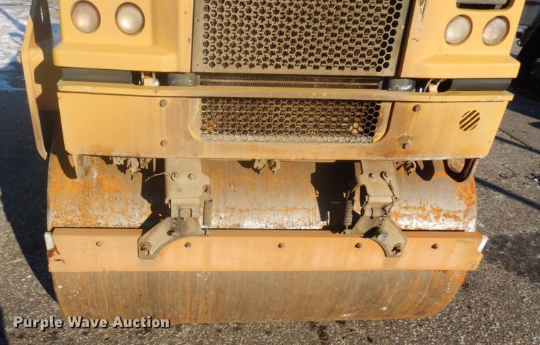 image for item AF9287 2015 Caterpiller CB24B  double drum vibratory roller