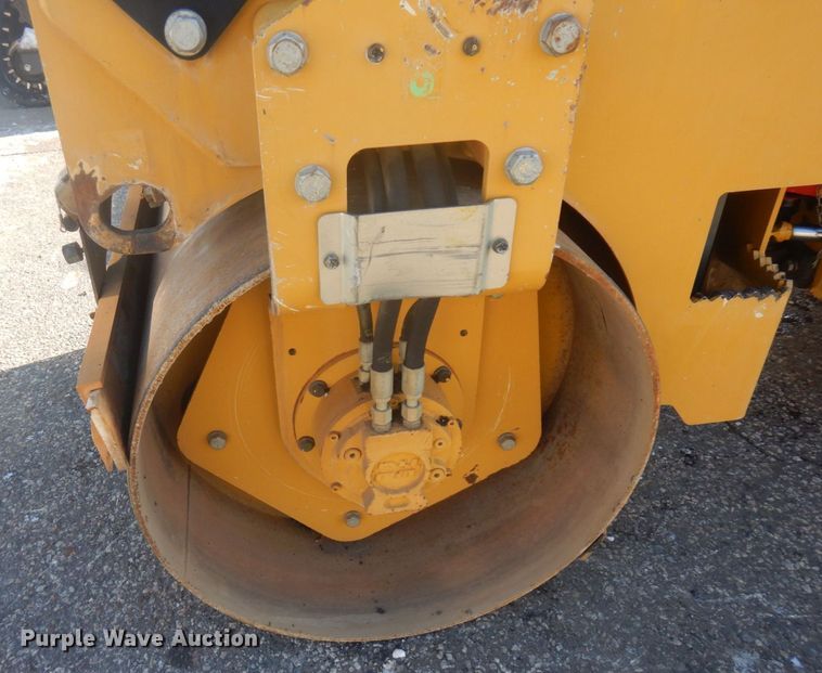 image for item AF9287 2015 Caterpiller CB24B  double drum vibratory roller