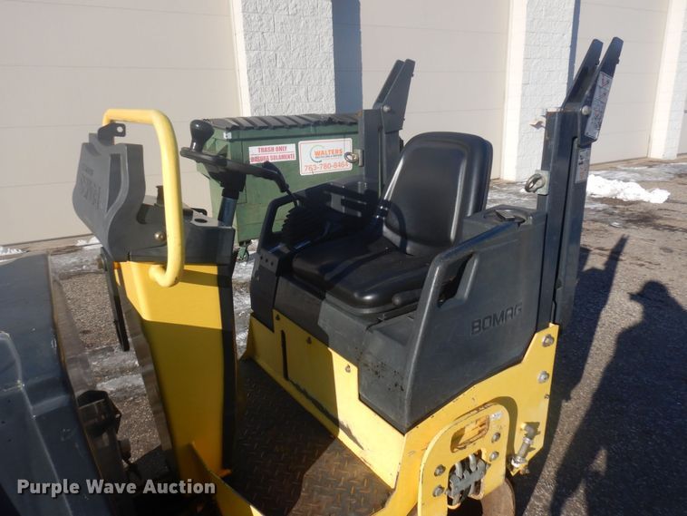 image for item AF9288 2013 Bomag BW900-50  double drum vibratory roller