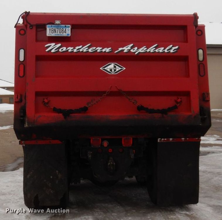 image for item AF9292 2000 Freightliner FL80  dump truck