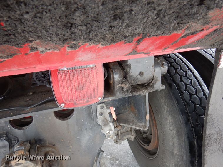 image for item AF9292 2000 Freightliner FL80  dump truck