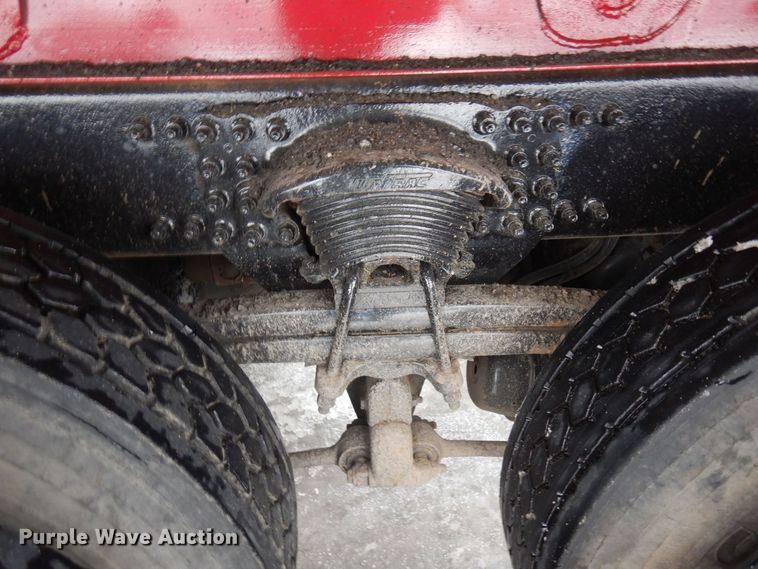 image for item AF9292 2000 Freightliner FL80  dump truck